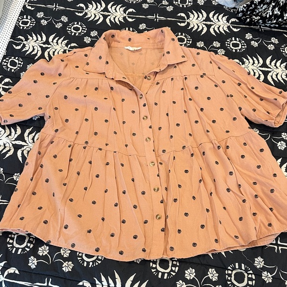 Button down peplum shirt - peach and black - Picture 1 of 3